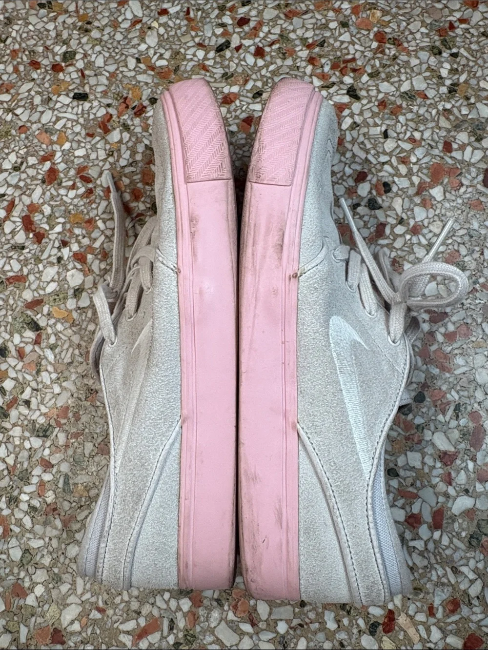 Nike Stefan Janoski 8 Women’s Light Gray Suede Sneakers with Pink Sole